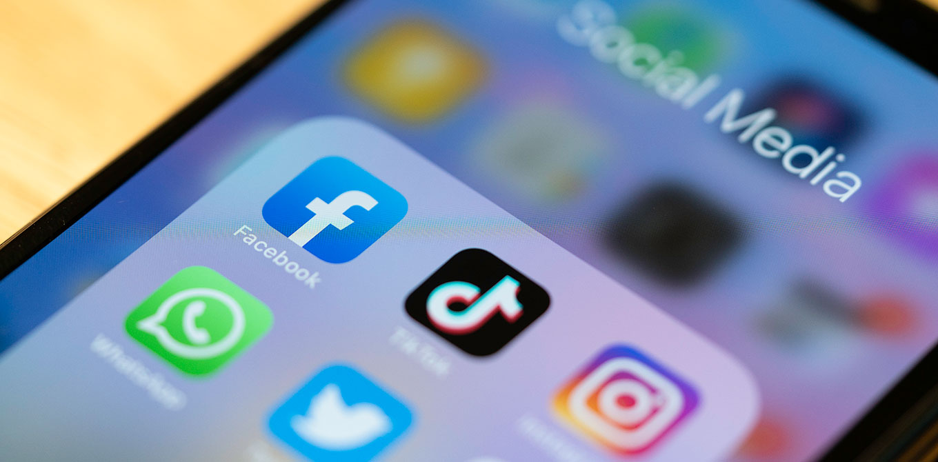 5 Common Social Media Scams 